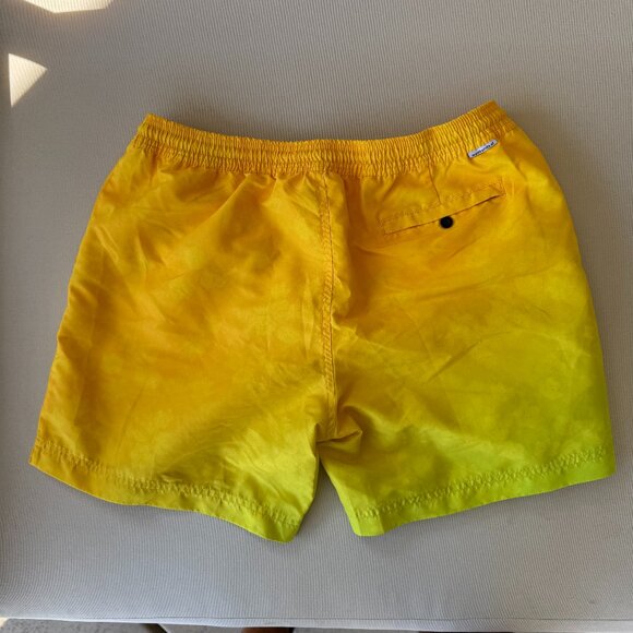 Weekends At Boardshorts Sternbergia Yellow Size L - Picture 3 of 3